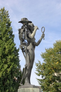 Bronze sculpture "Death and the Maiden"